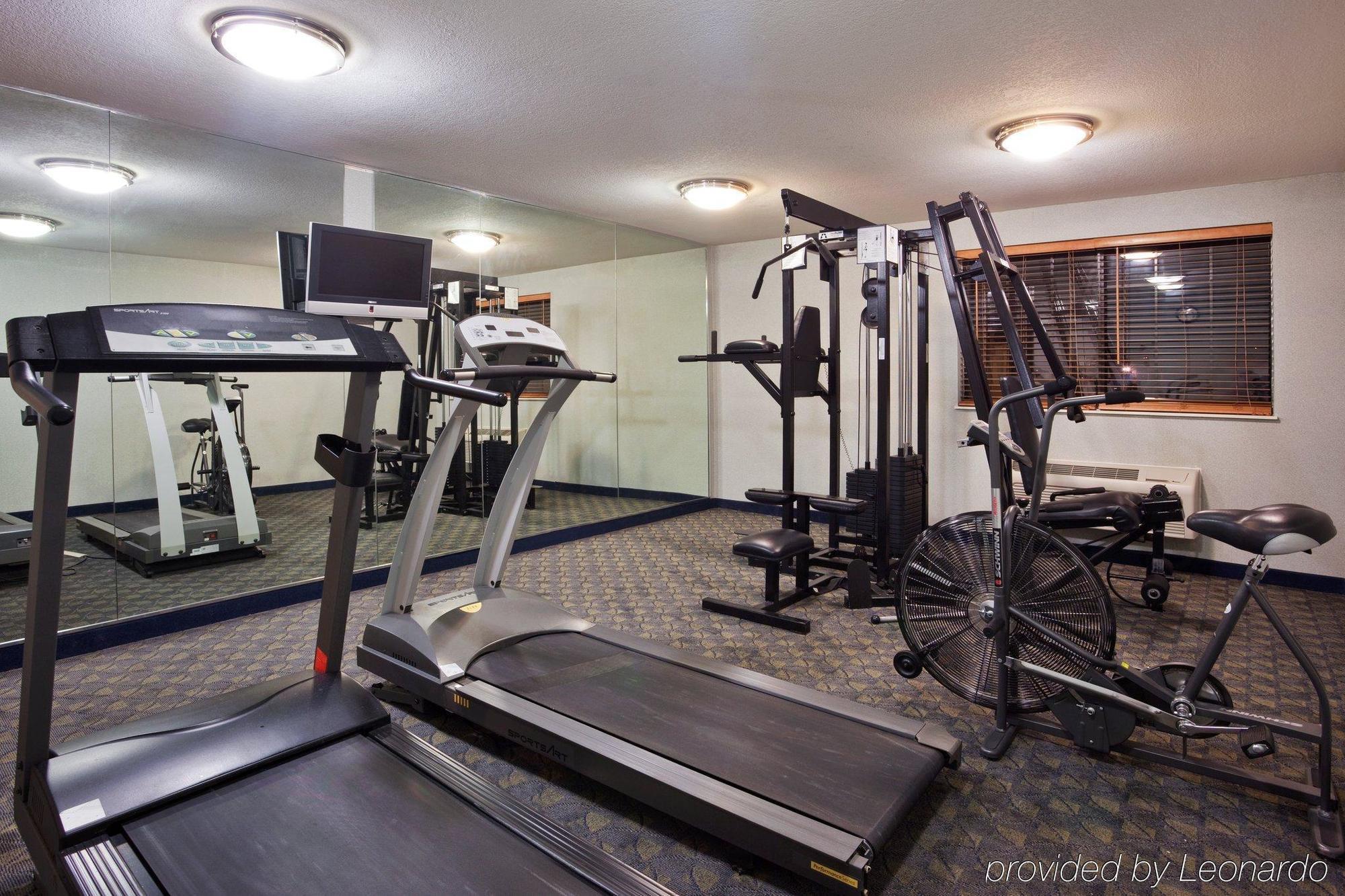 Comfort Inn & Suites Napoleon Екстериор снимка