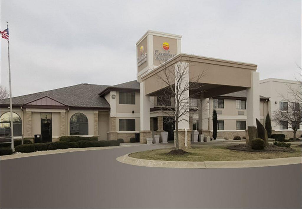 Comfort Inn & Suites Napoleon Екстериор снимка