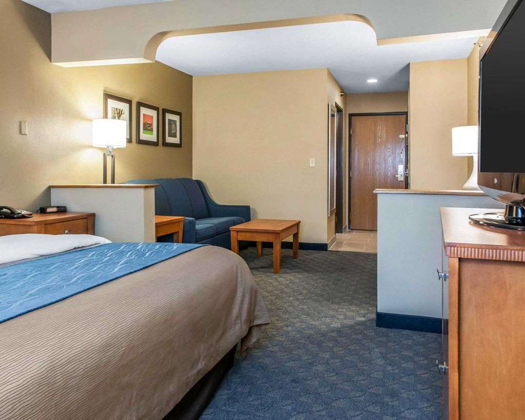 Comfort Inn & Suites Napoleon Стая снимка